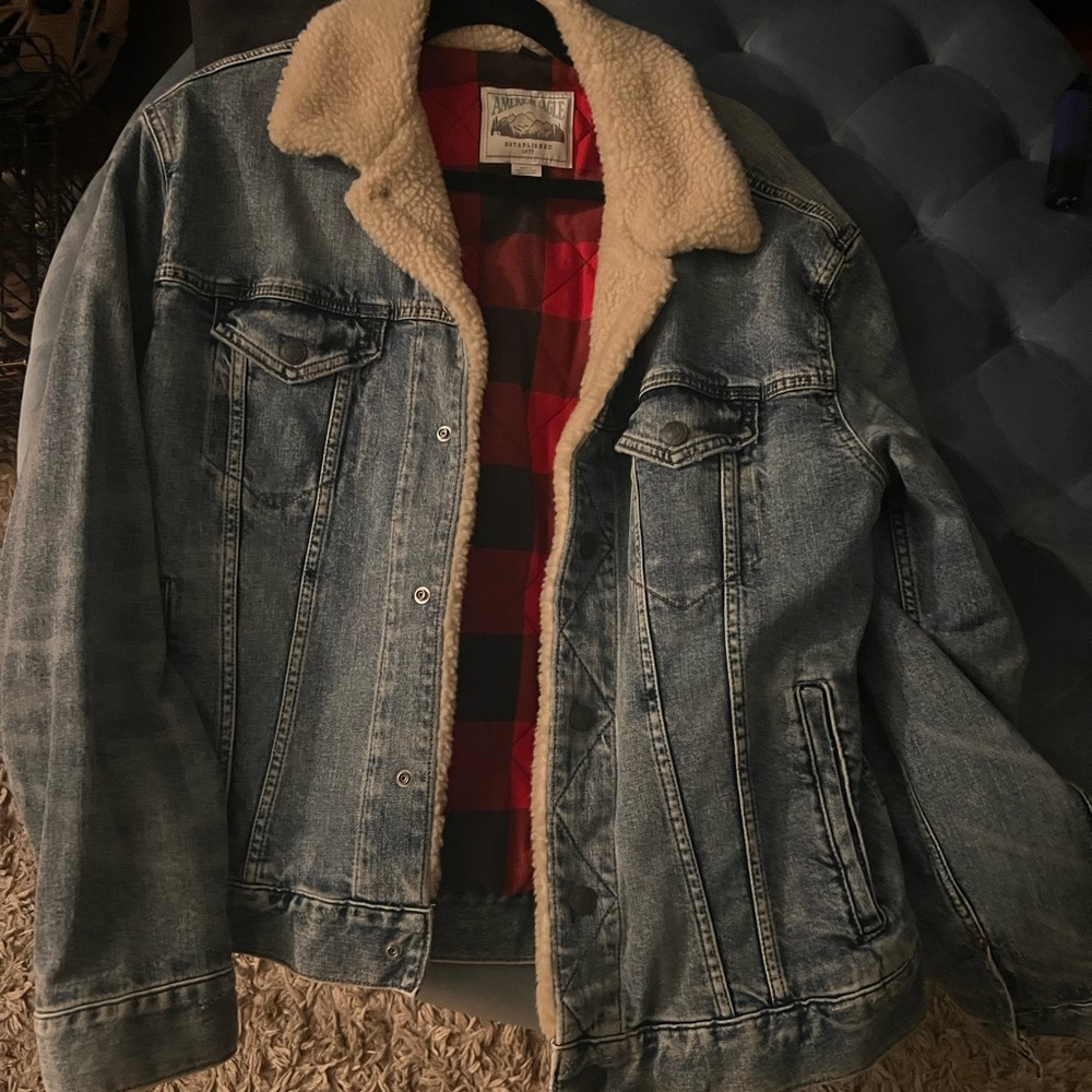 American Eagle jacket unisex size medium